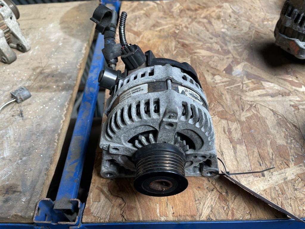 Dynamo Volvo V50 2.0D Momentum van 2006, Gebruikt, -, -, Ophalen of Verzenden