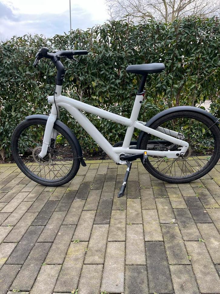 VanMoof A5 - defect, Fietsen en Brommers, Elektrische fietsen, Gebruikt, Vanmoof, 55 tot 59 cm, 50 km per accu of meer, Ophalen