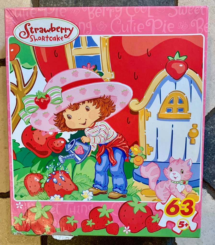 Strawberry Shortcake kinder puzzel 63 stukjes, Ophalen of Verzenden, Meer dan 50 stukjes, Zo goed als nieuw