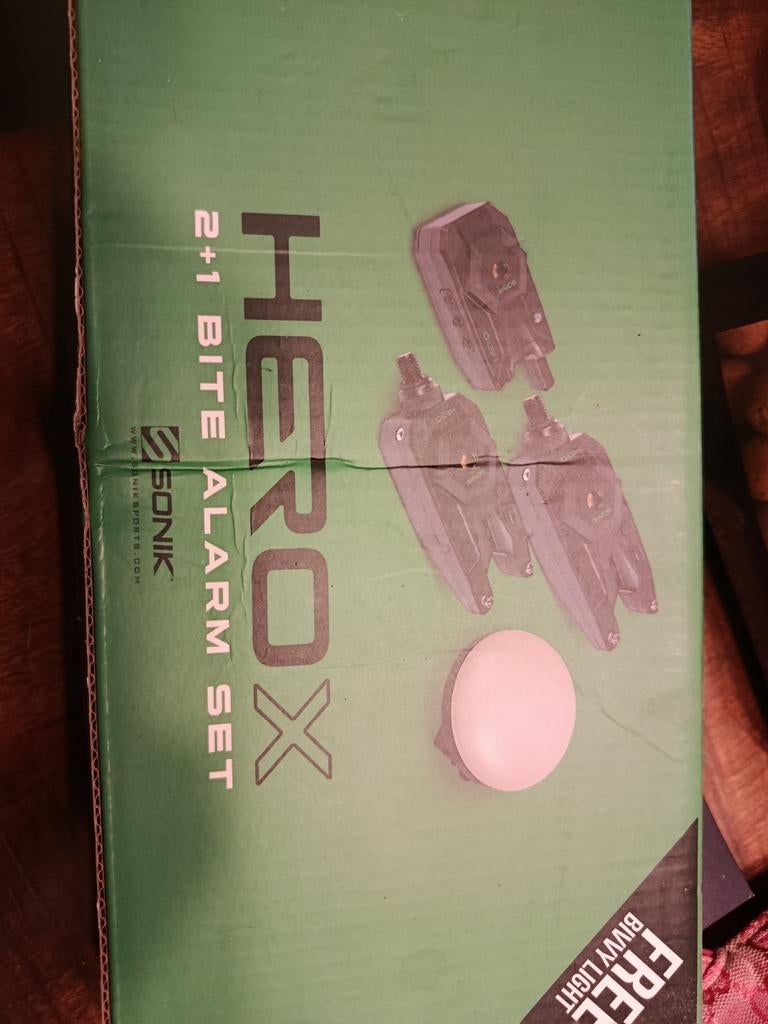 Sonik HeroX 2+1 Beetmelder Set met Tent Verlichting, Watersport en Boten, Ophalen