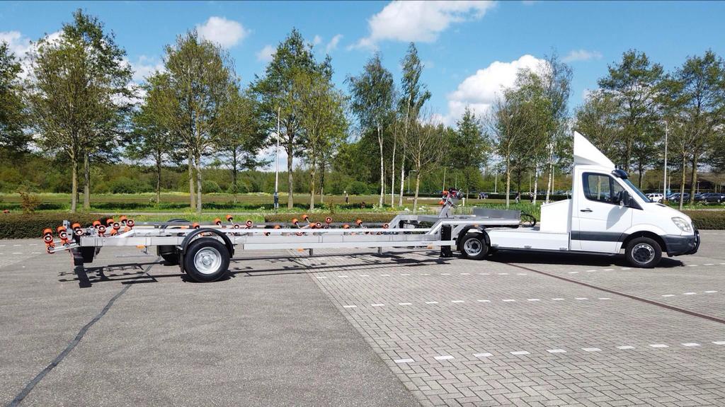 BE Combinatie: Mercedes Sprinter 518 CDI met Boottrailer, Ophalen, Gebruikt, 9 meter of meer, Overige typen