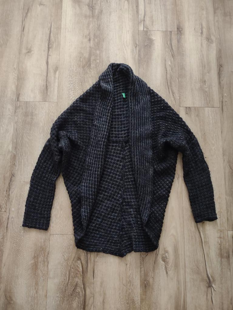 Prachtig zwart gebreid vest van United Colors of Benetton, M, Maat 38/40 (M), Benetton, Ophalen of Verzenden, Onb