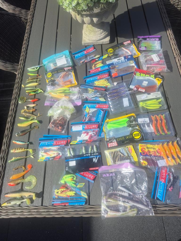 Shads voor [snoek]baars of snoek., Ophalen, Nieuw