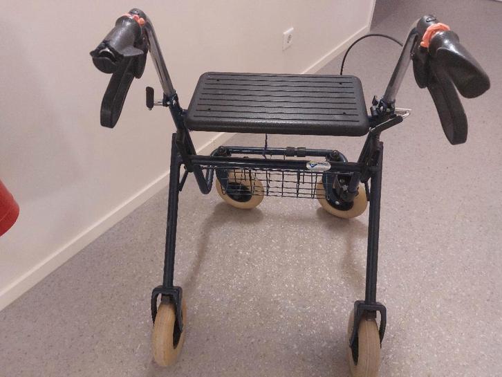 2 rollators aangeboden, Diversen, Rollators, Gebruikt, Opvouwbaar, Ophalen