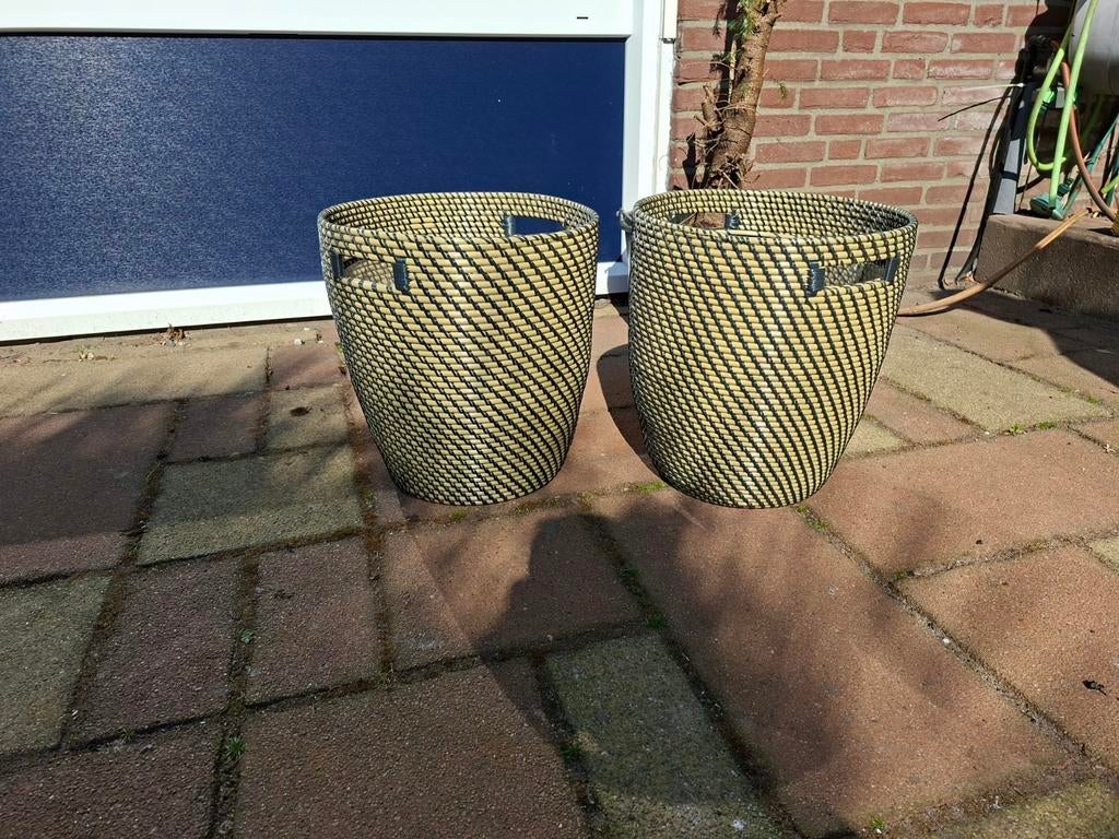 2 bloempotten voor binnen, Tuin en Terras, Bloempotten, Ophalen