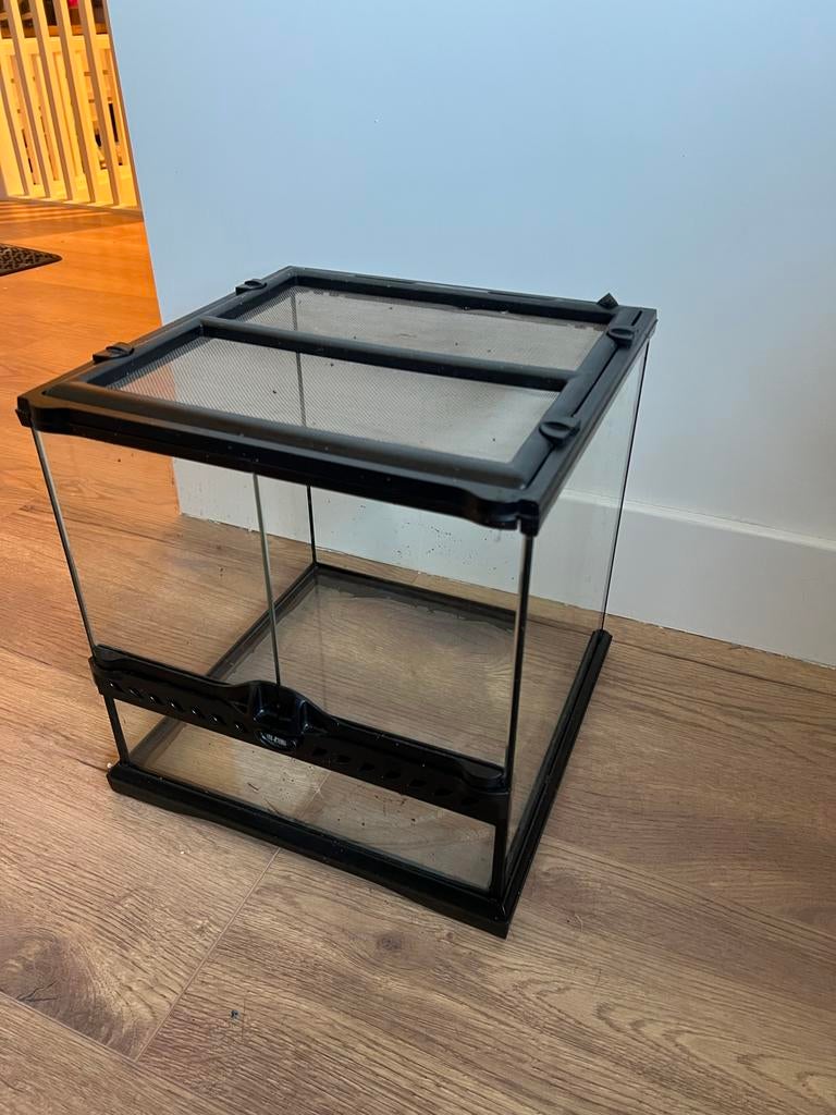 Exo terra 30x30x30 als nieuw, Dieren en Toebehoren, Reptielen en Amfibieën | Toebehoren, Ophalen, Zo goed als nieuw