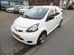 Toyota Aygo apk 3.2027 1.0-12V Cool airco (bj 2011), Voorwielaandrijving, Euro 5, Gebruikt, 4 stoelen