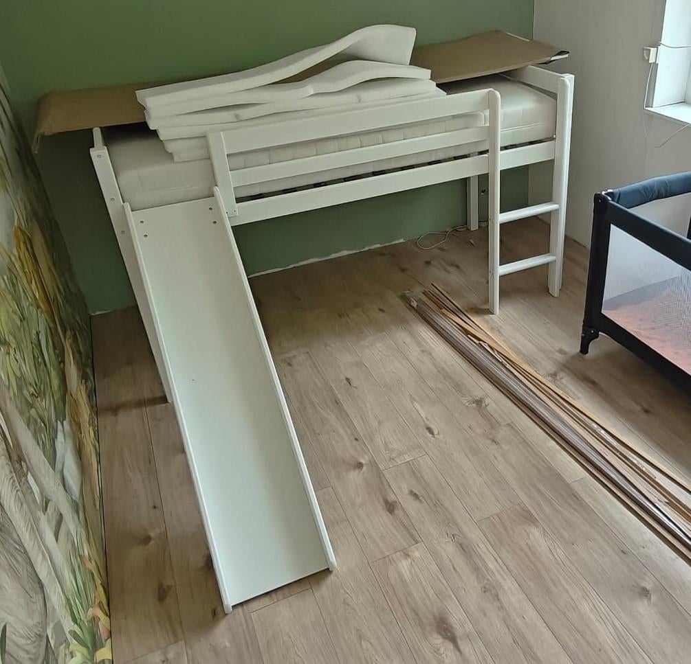 Bed met glijbaan, Ophalen, Zo goed als nieuw, Hoogslaper