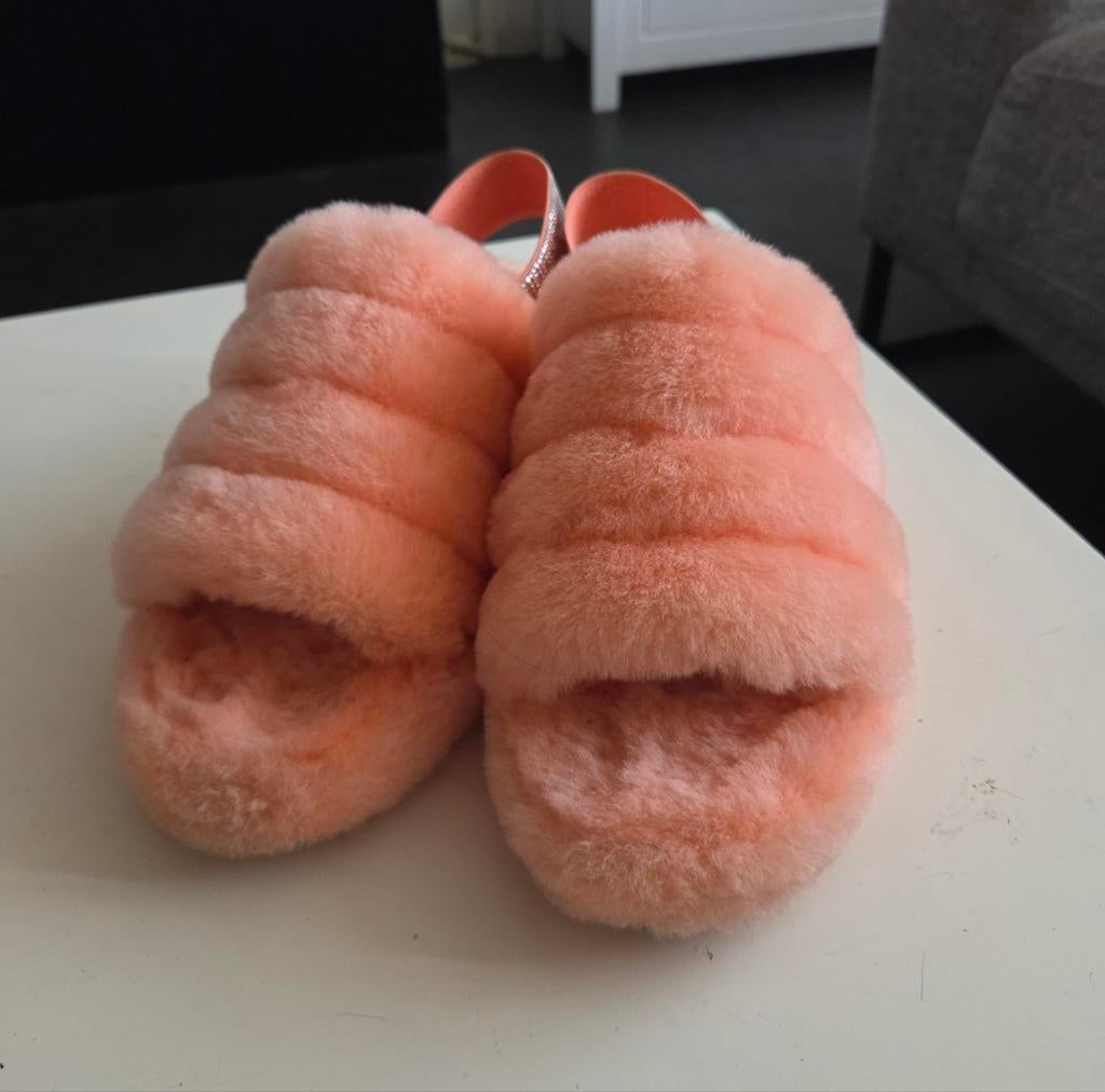 Uggs slippers met glitters mt 40, UGG, Nieuw, Oranje, Ophalen of Verzenden