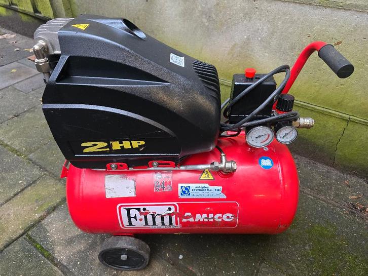 Te koop Fini Amico Compressor 25L, Doe-het-zelf en Verbouw, Compressors, Gebruikt, 6 tot 10 bar, Minder dan 25 liter, 200 tot 400 liter/min