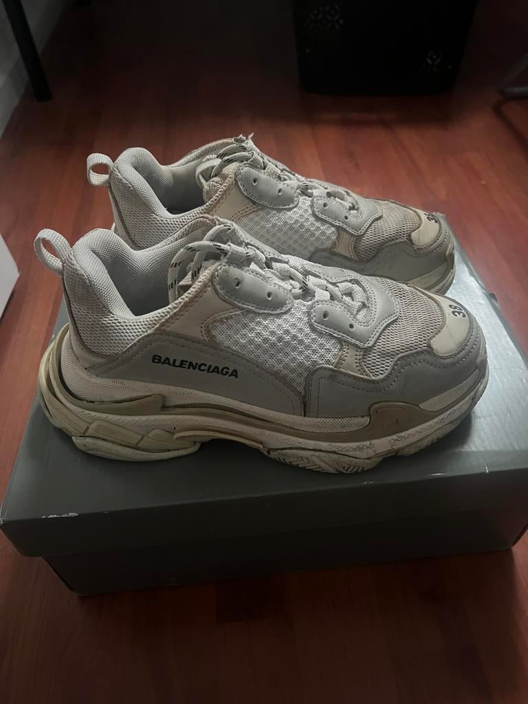 Balenciaga Triple S, Kleding | Dames, Schoenen, Wit, Ophalen of Verzenden, Sneakers of Gympen, Gedragen