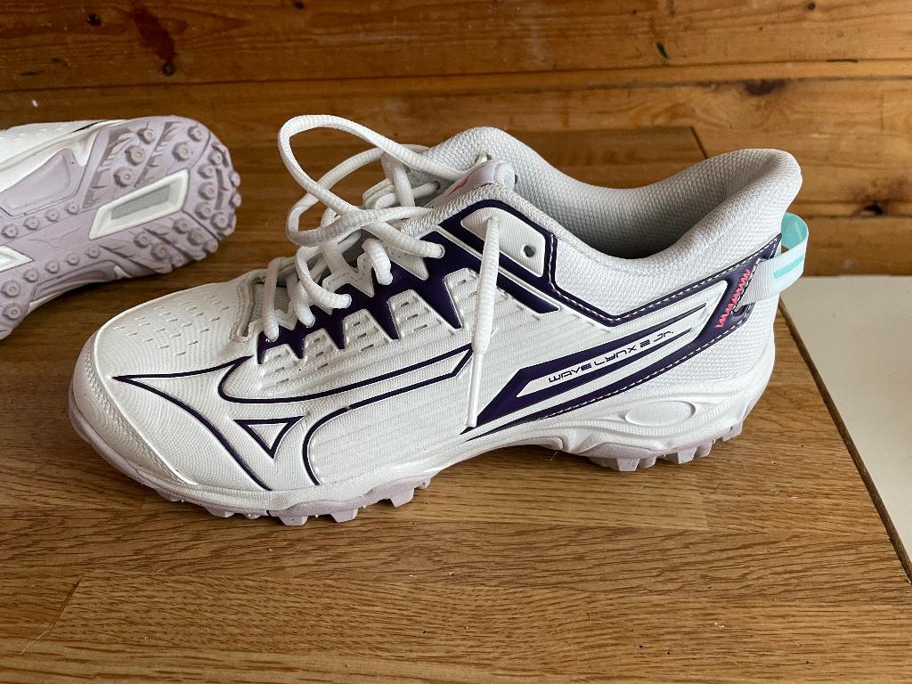 Korfbalschoenen veld, Ophalen of Verzenden, Zo goed als nieuw, Schoenen