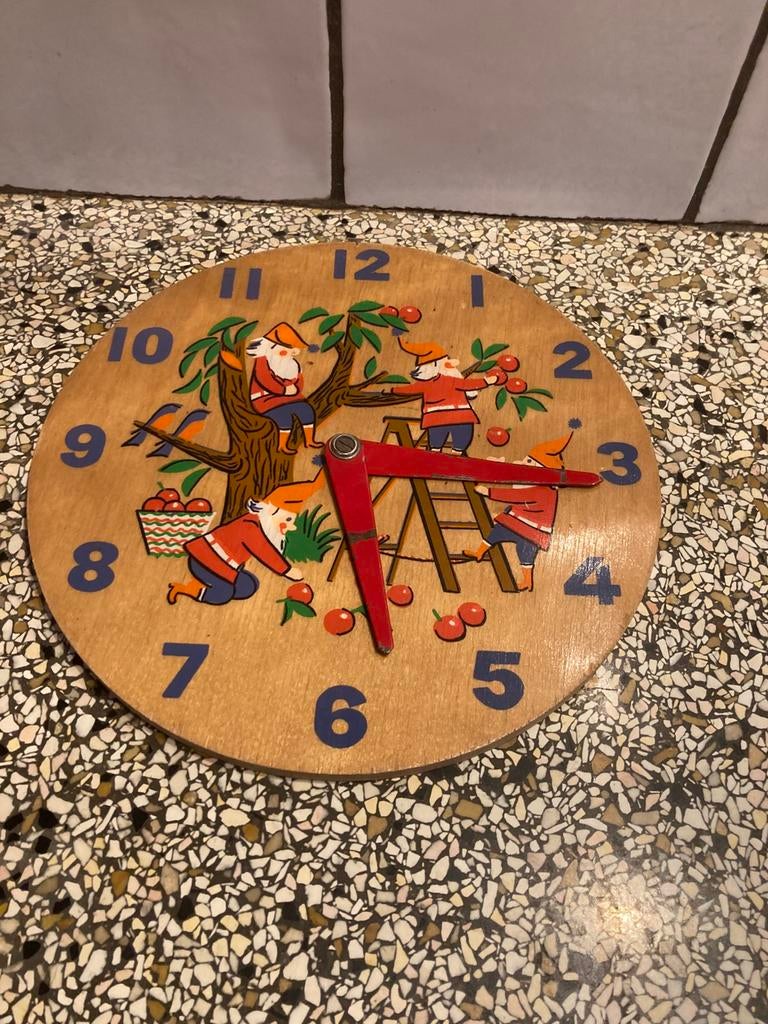 Oude houten klok kabouter, Antiek en Kunst, Curiosa en Brocante, Ophalen of Verzenden