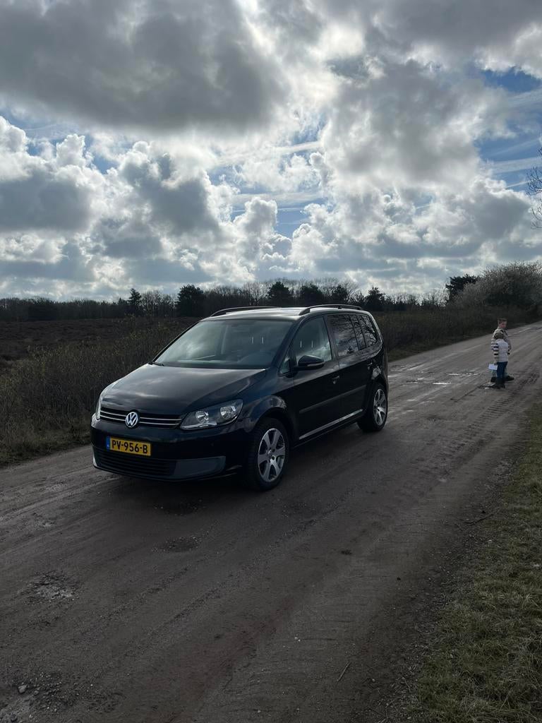 Volkswagen Touran 1.4 TSI 103KW  2011 Zwart, Auto's, Voorwielaandrijving, 15 km/l, 1416 kg, Zwart