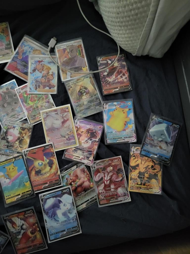 Supercoole pokemon kaarten (nee de kat is niet te koop), Ophalen of Verzenden, Meerdere kaarten