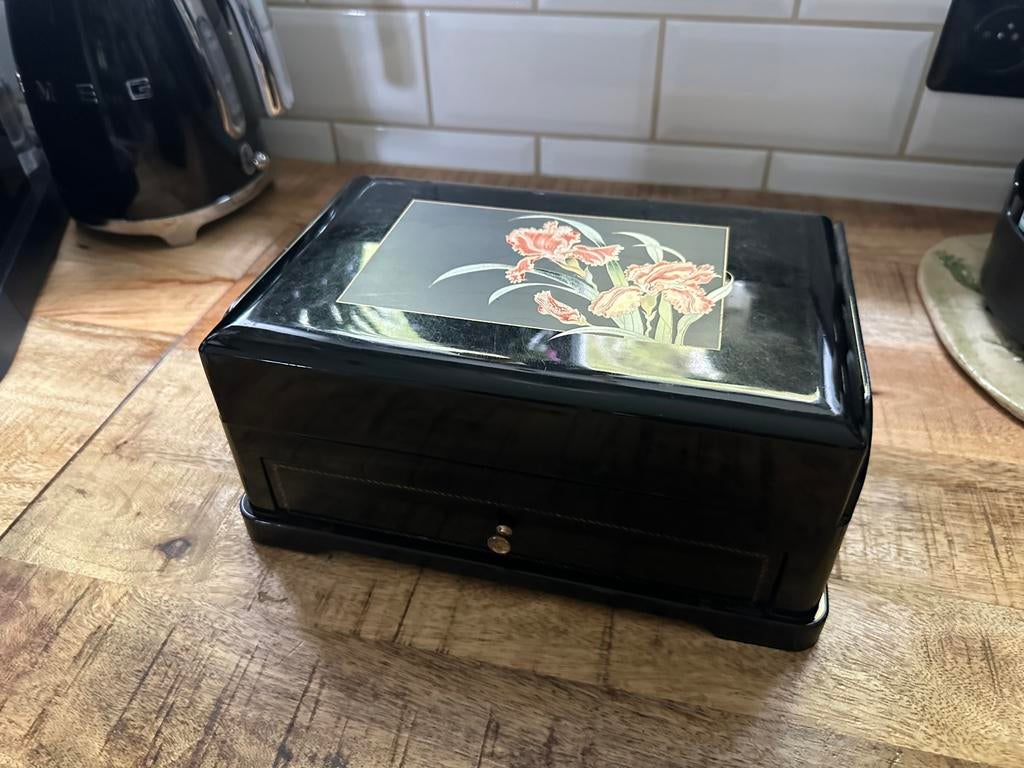 Juwelen kist muziekdoos, Ophalen of Verzenden, Zo goed als nieuw