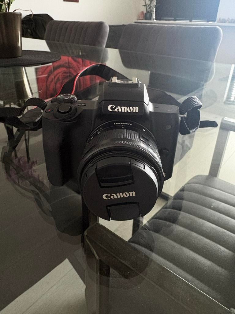Canon EOS M50 met 65GB opslag, Audio, Tv en Foto, Fotocamera's Digitaal, Ophalen, Zo goed als nieuw, Compact, Canon