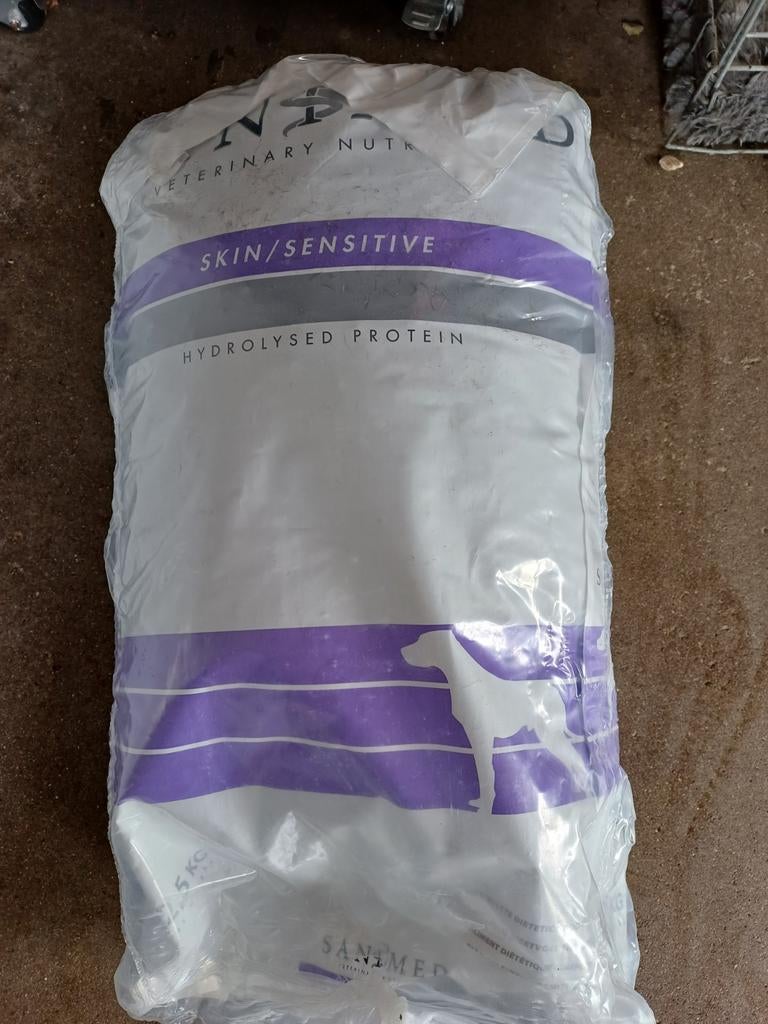 Sanimed hondenbrokken. Hypo allergeen voer., Ophalen, Hond