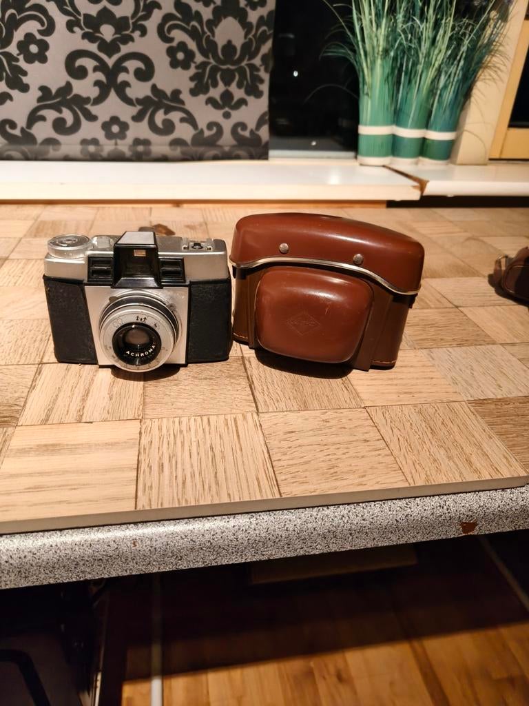 2x Oude fototoestellen - Agfa Isomat-Rapid en Agfa Silette, Ophalen of Verzenden, Gebruikt, Compact, Overige Merken