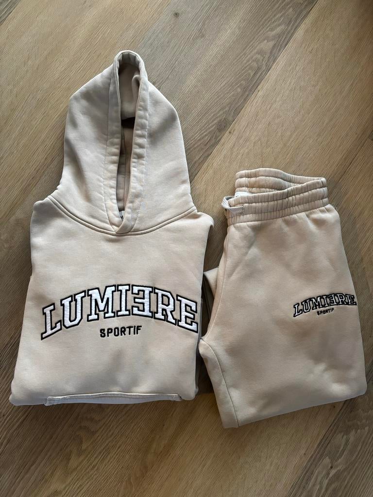 Lumiere Sportif joggingpak hoodie & broek XS Beige, Beige, Overige typen, Ophalen of Verzenden, Maat 34 (XS) of kleiner