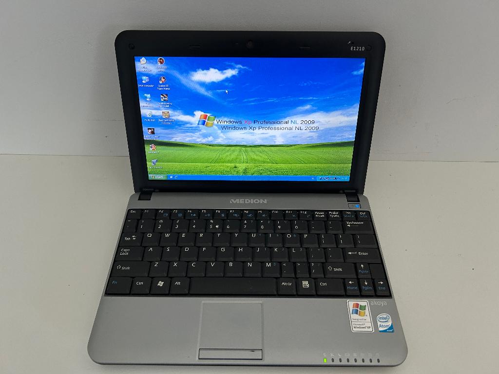 Medion Akoya E1210; Atom 1.6GHz, 2GB, 120GB SSD, XP, Klein!, Computers en Software, Vintage Computers, Ophalen