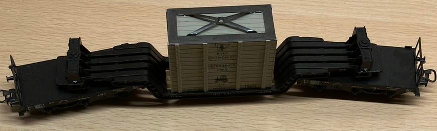 Märklin 4618 dieplader met overzeekist, Wisselstroom, Ophalen of Verzenden, Märklin, Nieuw