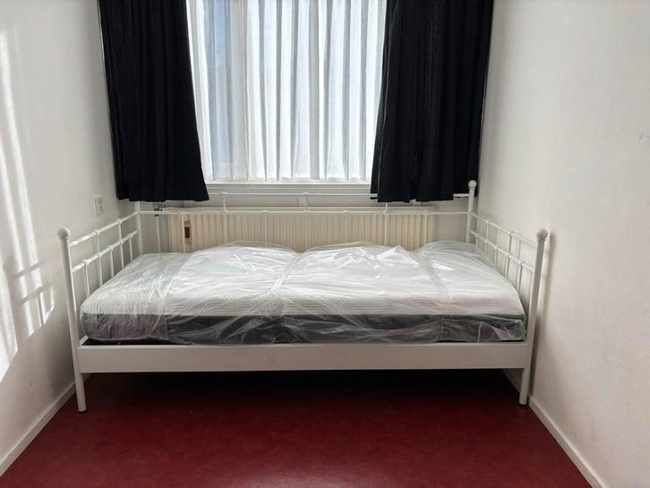 1 persoonsbed met NIEUW matras Gold S60, Huis en Inrichting, Slaapkamer | Bedden, Zo goed als nieuw, Eenpersoons, 90 cm, 200 cm