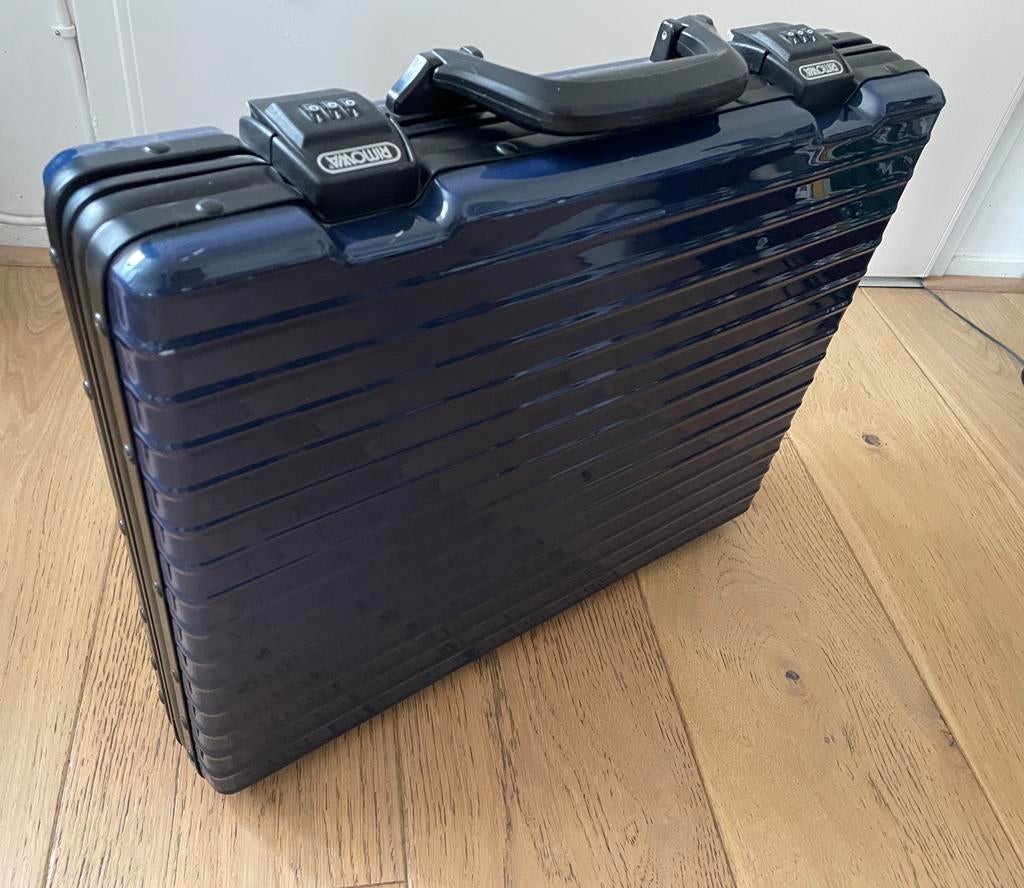 Rimowa attaché koffer blauw, Ophalen, Hard kunststof, Slot, Minder dan 50 cm