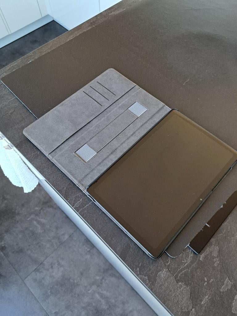 Samsung Ipad  TAB A7 32 GB incl. Lederen beschermhoes, Ophalen, Zo goed als nieuw, 10 inch, 32 GB