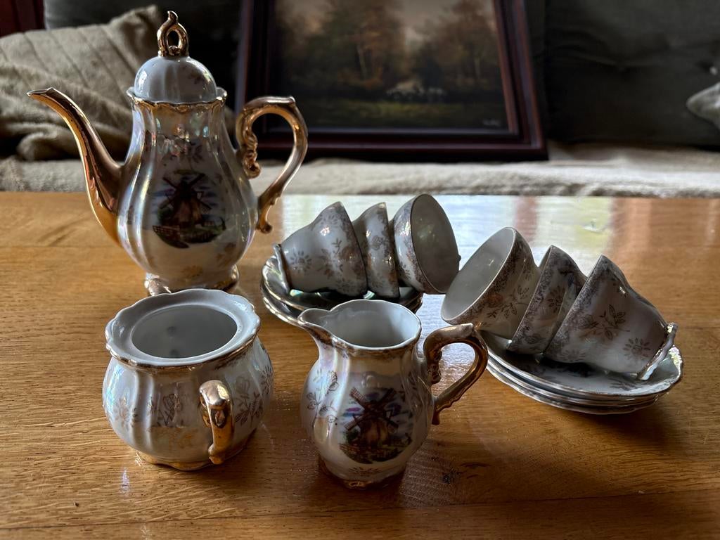 Mini serviesje met molen decoratie, Ophalen, Gebruikt, Keramiek, Overige stijlen