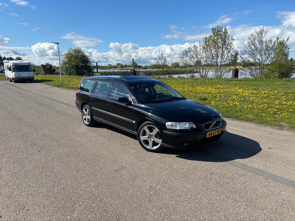 Volvo V70 2.5 R 6-SPEED 2003, Handgeschakeld, Auto's, Volvo, Particulier, V70, 4x4, ABS, Airbags, Airconditioning, Bi-Xenon koplampen