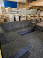 Hoekbank met hoofdleuning, 125 cm of meer, 125 cm of meer, Zo goed als nieuw, Info@homefriesland.nl