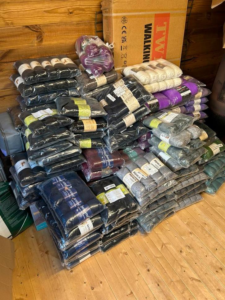 Veel Alpaca wol, moet weg, Hobby en Vrije tijd, Breien en Haken, Nieuw, Breien, Wol of Garen, Ophalen