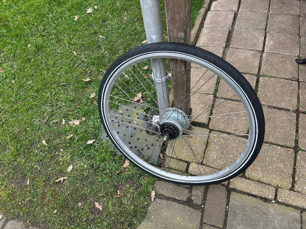 tk:Achterwiel 28 inch 8 NEXUS versnellingen rollerbrakes, Wiel, Gebruikt, Shimano Nexus, Ophalen of Verzenden