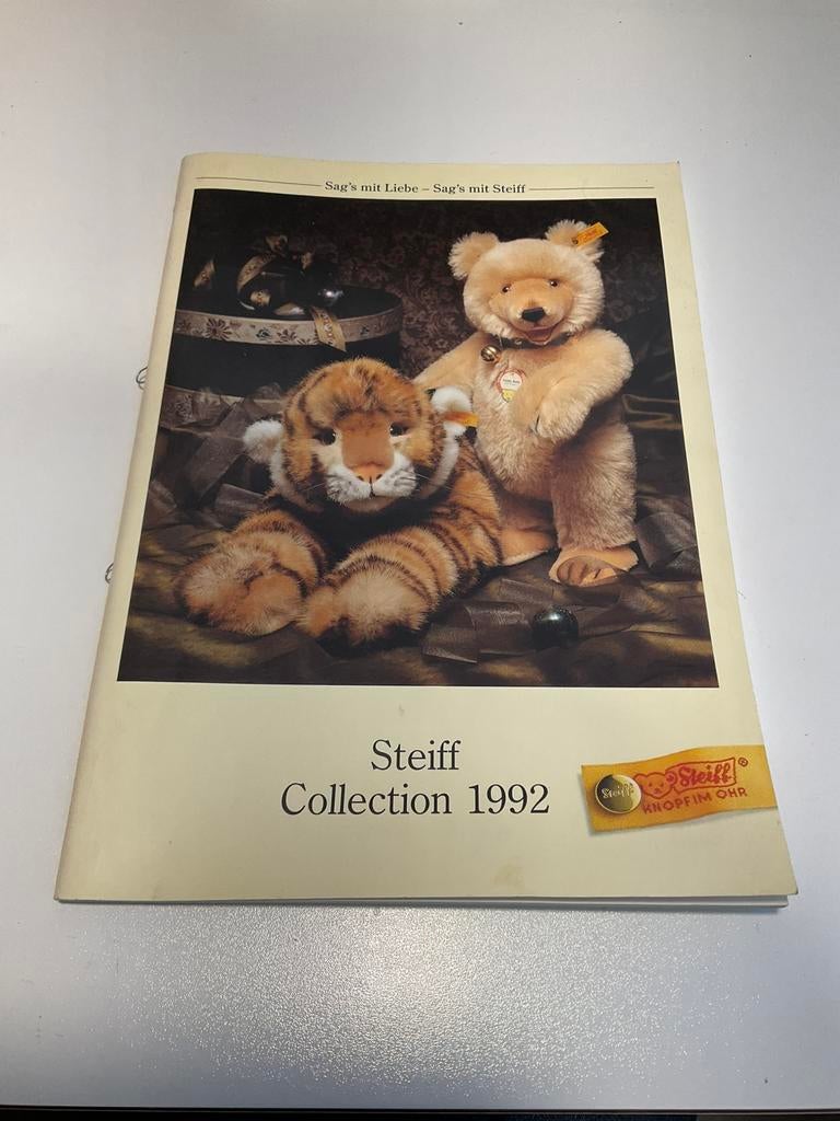 Steiff Collection 1992, boekje met 107 blz. A4 formaat., Ophalen of Verzenden, Gebruikt, Overige typen, Steiff
