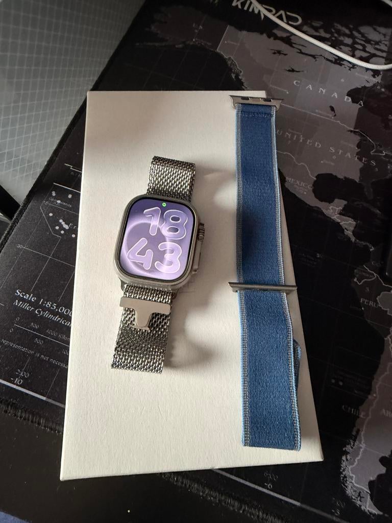 Apple watch ultra 3, Ophalen of Verzenden, Zo goed als nieuw, Leer, Overige merken