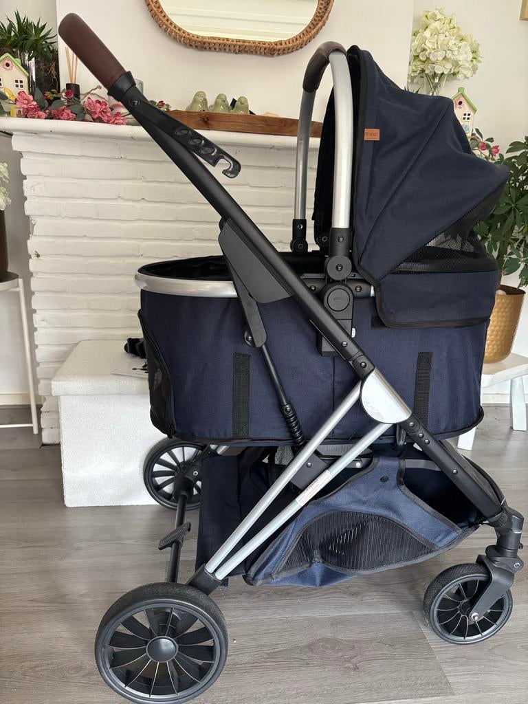 Hondenbuggy lovpet, Dieren en Toebehoren, Ophalen, Zo goed als nieuw