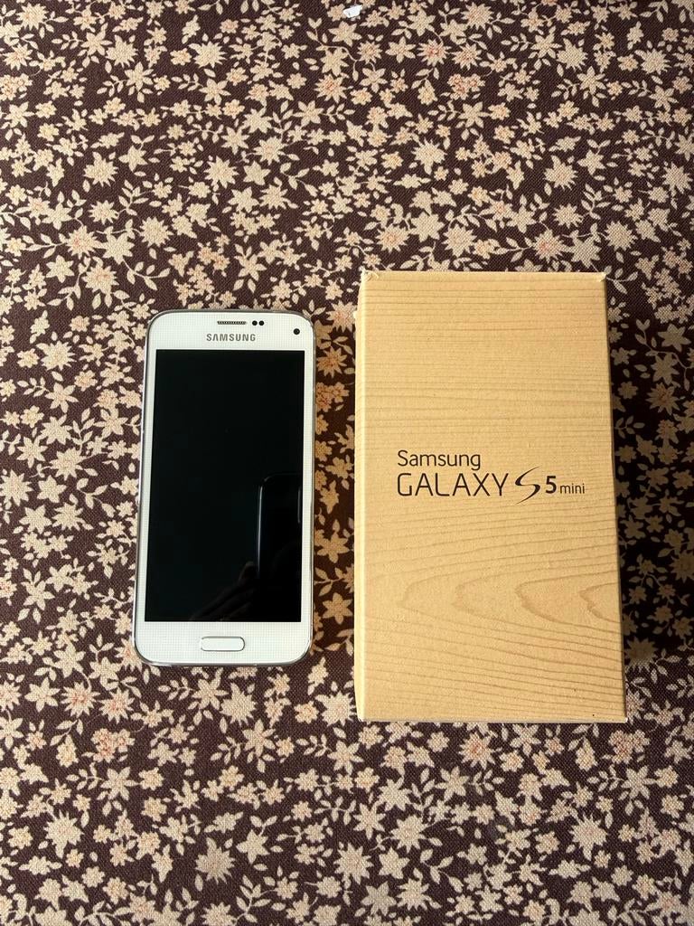 Samsung Galaxy S5 mini shimmery white 16 GB SM-G800F, Telecommunicatie, Mobiele telefoons | Samsung, Gebruikt, Wit, Touchscreen