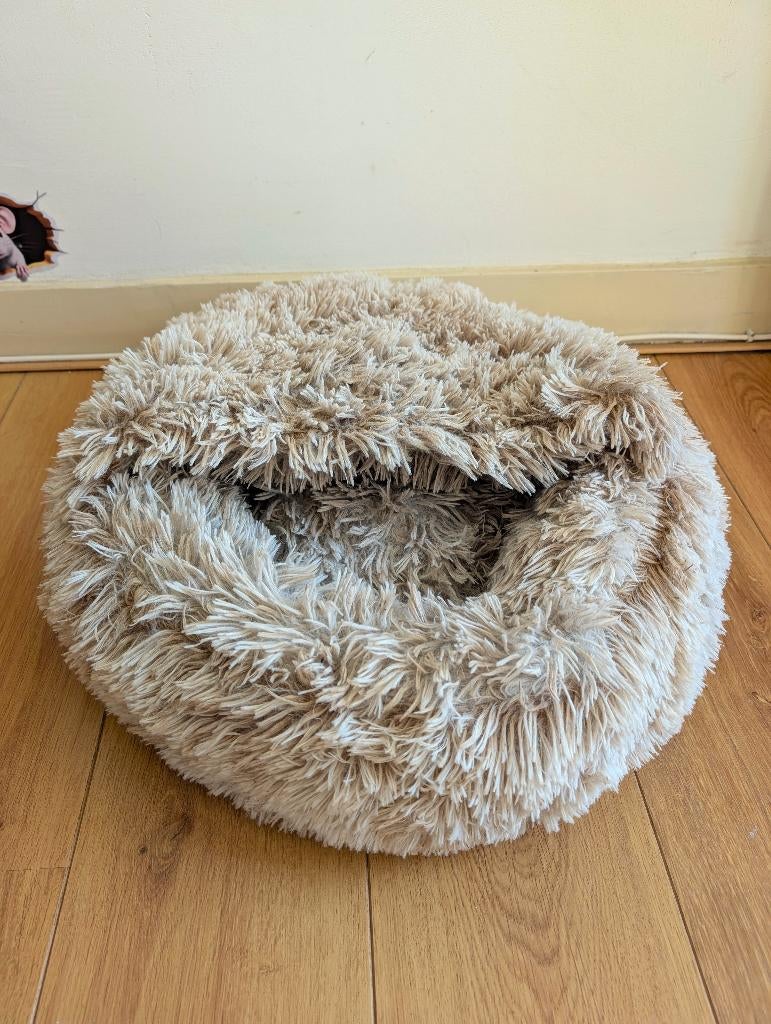 Beige fluffy kattenmand / hondjesmand ø 50 cm, Dieren en Toebehoren, Ophalen, Zo goed als nieuw, Pluche