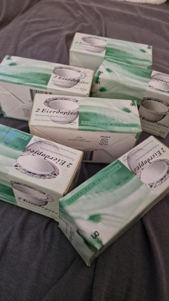 Eierdopjes van Albert Heijn, Huis en Inrichting, Keuken | Servies, Nieuw, Overige typen, Overige stijlen, Porselein, Ophalen of Verzenden