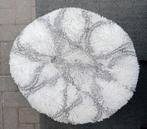 Stevige fluffy mand voor kleine hond of kat, Ophalen, Gebruikt, Pluche