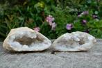 1. Bergkristal Geode - 590 gram, Verzamelen, Mineralen en Fossielen, Ophalen of Verzenden, Mineraal