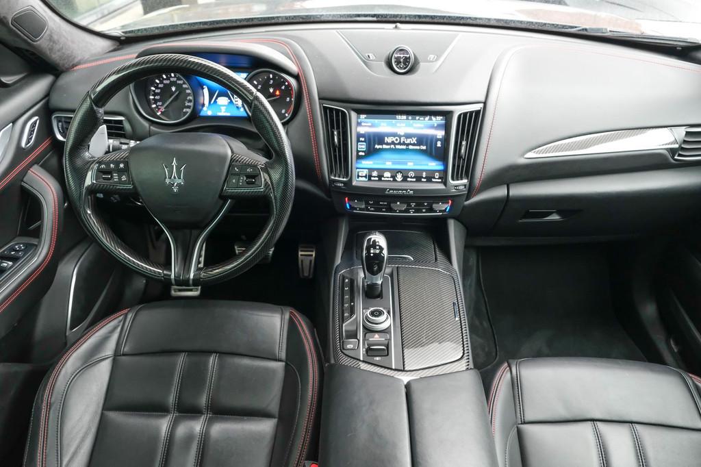 Maserati Levante Gransport 3.0 V6 D 275pk Panoramadak Schaal, Auto's, Maserati, Gebruikt, Euro 6, Bedrijf, Diesel