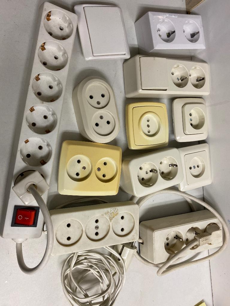 diverse stekkers, Ophalen of Verzenden, Gebruikt, Schakelaar