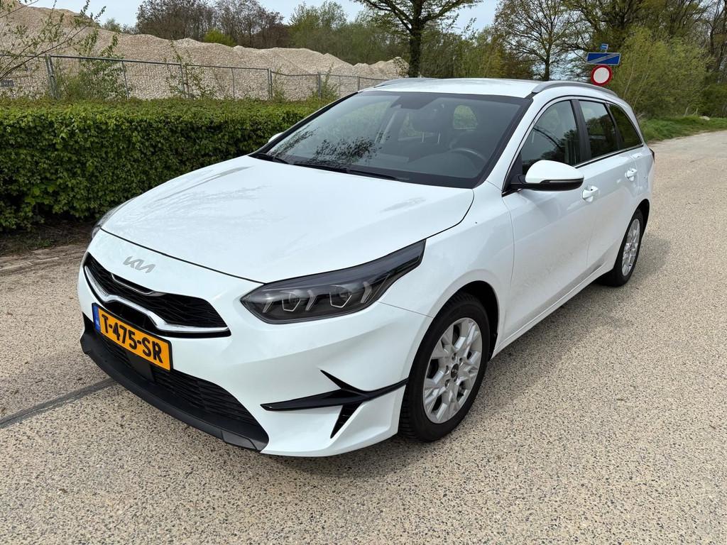 Kia Ceed Sportswagon (Private Lease Overname), Wit, Handgeschakeld, Regensensor, Lease