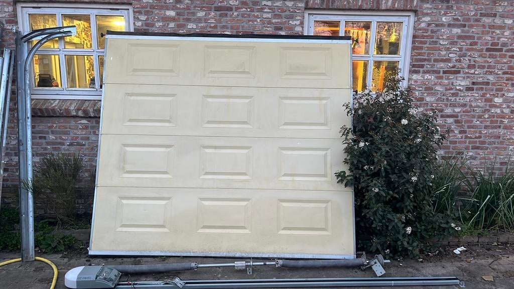 Garagedeur, Ophalen