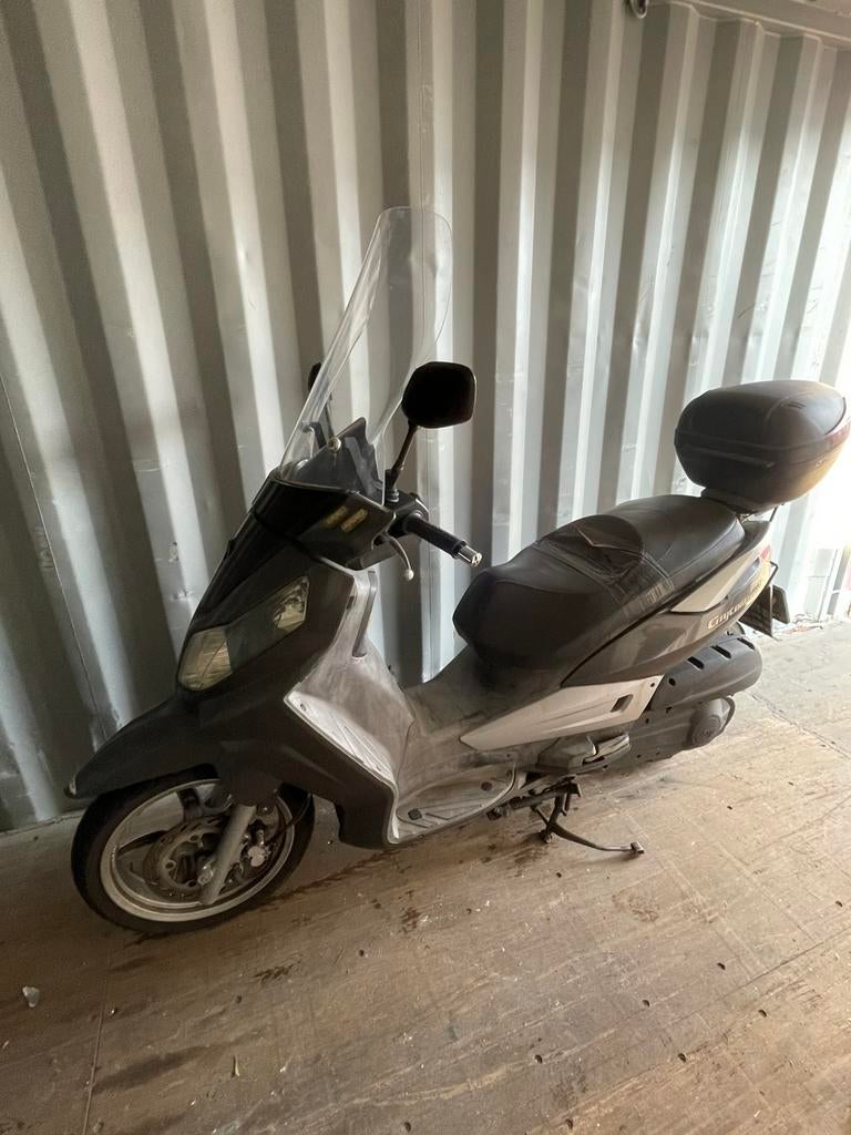 Motor scooter, Ophalen of Verzenden, Zo goed als nieuw, Benzine, Overige merken
