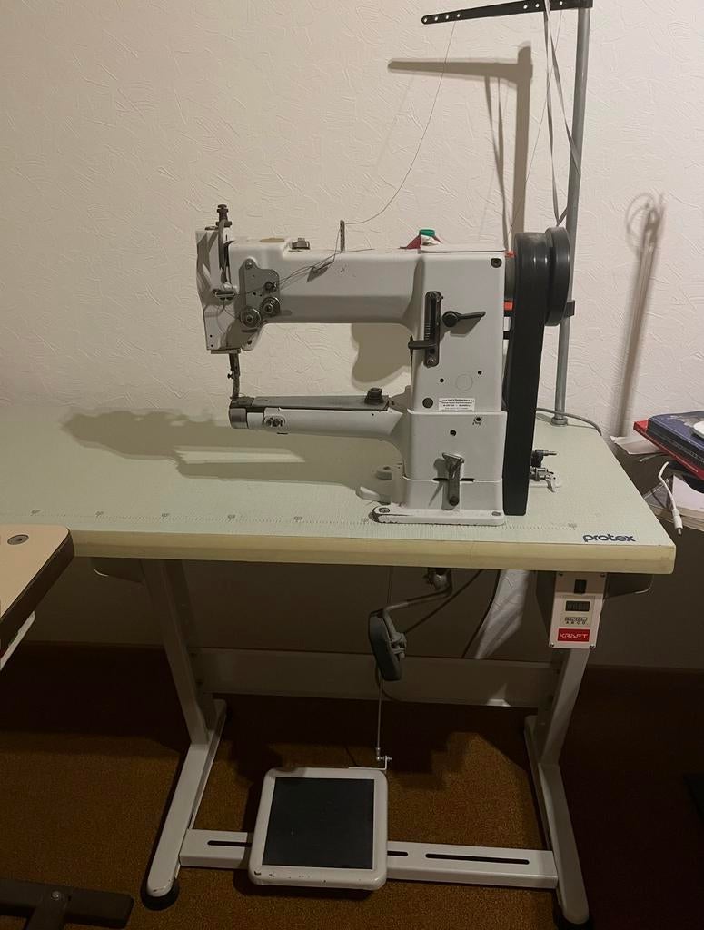 Protex naaimachine, Ophalen, Zo goed als nieuw, Naaimachine, Overige merken