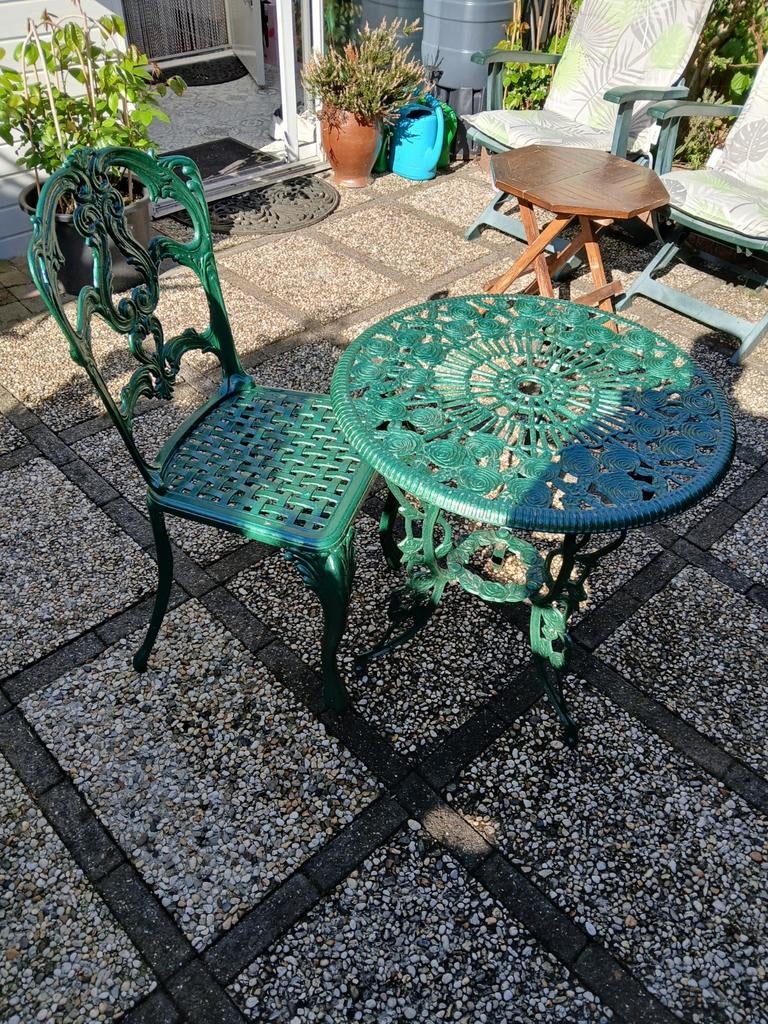 Groene gietijzeren bistro set, 2 zitplaatsen, Overige materialen, Gebruikt, Ophalen of Verzenden