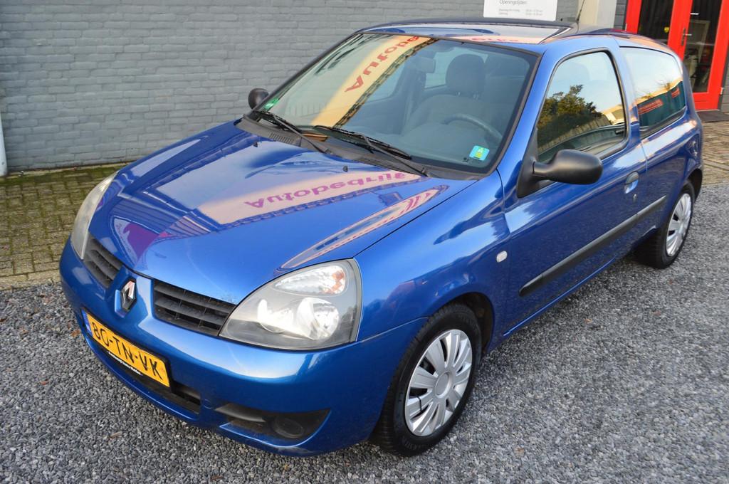 Renault Clio 1.2 Campus Accès Stuurbekrachtiging Jaar APK, Auto's, Renault, Voorwielaandrijving, Stof, Gebruikt, 31 €/maand